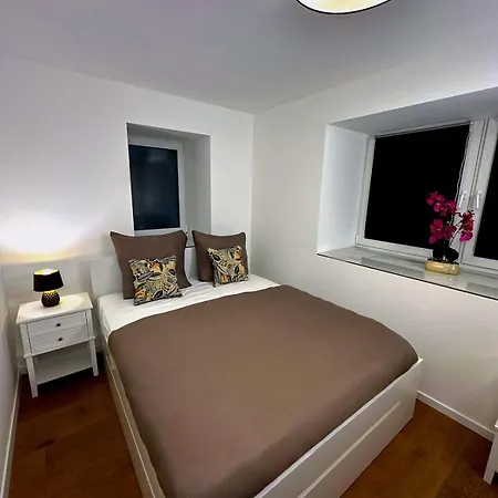 Arena Lage, Modern Und Stylisch